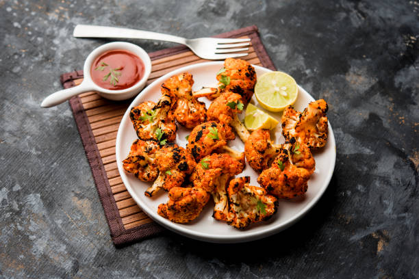 GARLIC PARMESAN ROASTED CAULIFLOWER