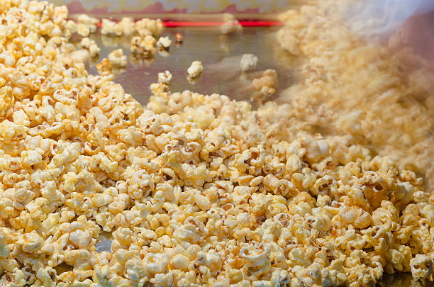 SRIRACHA NOOCH POPCORN